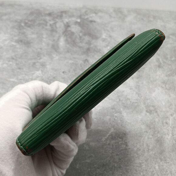 Louis Vuitton Green Epi Leather Compact Size Small Women’s Wallet Unisex - Picture 9 of 12